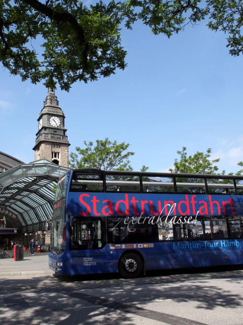 1-Day Hop-on/Hop-off Bus Tour of Hamburg Line D - Rathaus, Jungfernstieg, and the city center