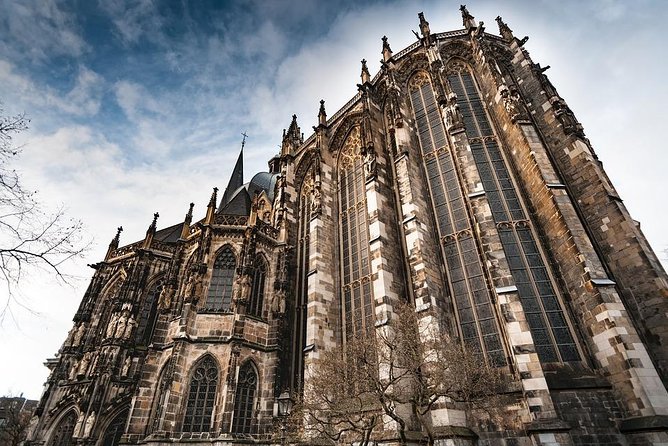 Aachen: Private Walking Tour With A Professional Guide - Understanding Charlemagne’s throne and burial place