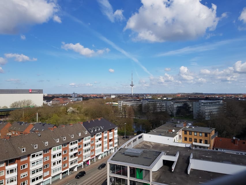 Above the rooftops of Bremen - Starting at the GEWOBA building on Rembertiring