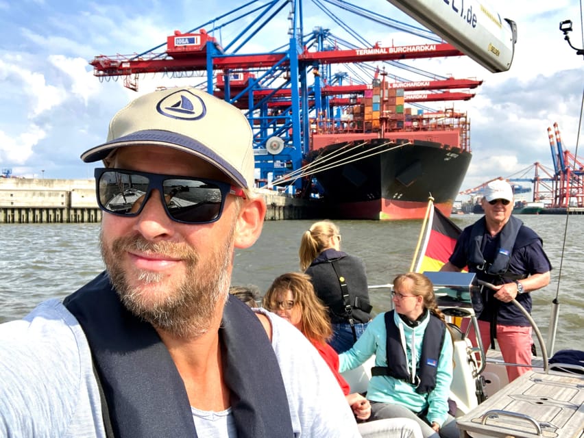 "After Work" - Sailing-Yacht Cruising Event, Hamburg/Elbe - Övelgönne and the riverfront beyond the center