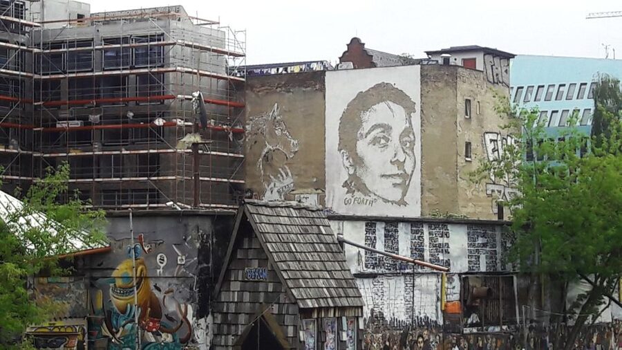 Alternative Berlin / Street art tour - Private group - What the three-hour format means