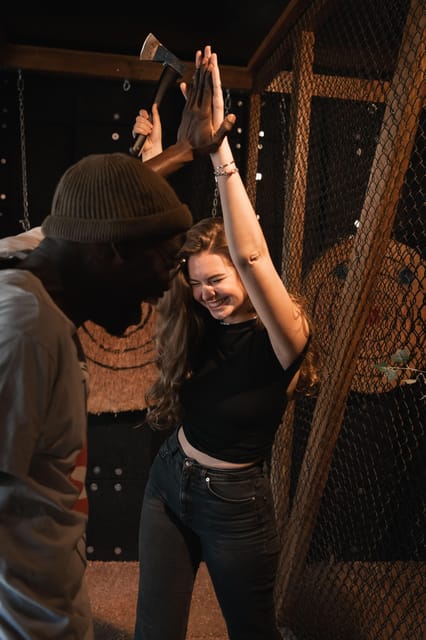AXE THROWING EXPERIENCE IN BERLIN - The trick shot and the final burst of fun