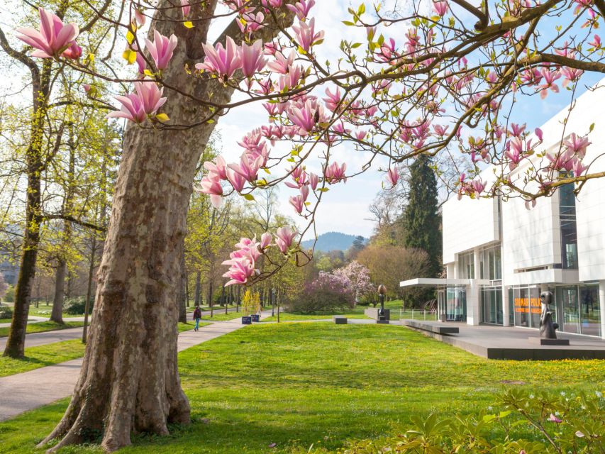 Baden-Baden: Sightseeing Highlights Guided Walking Tour - Seeing Casino Baden-Baden without losing the historical thread