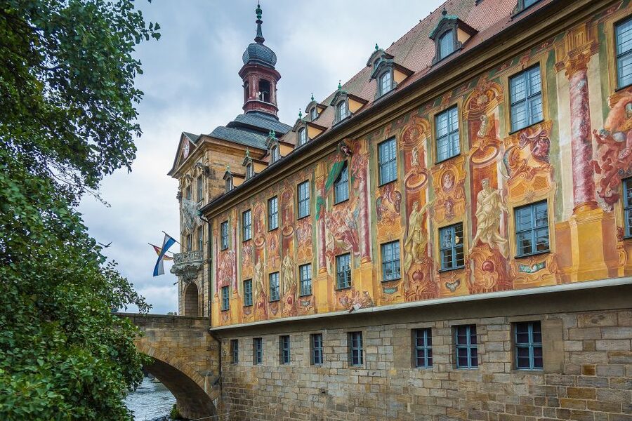 Bamberg: Private Guided Walking Tour - Starting at Bamberg Cathedral with imperial tombs