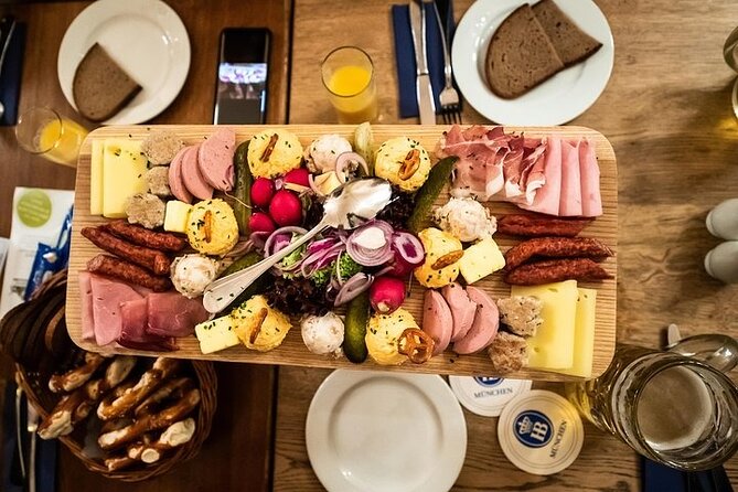 Bavarian Beer and Food Evening Tour in Munich - How much beer and food will you actually get?