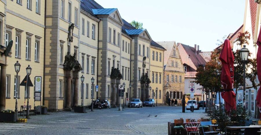 Bayreuth: Private Guided Walking Tour - Bayreuth in 90 minutes: a focused introduction