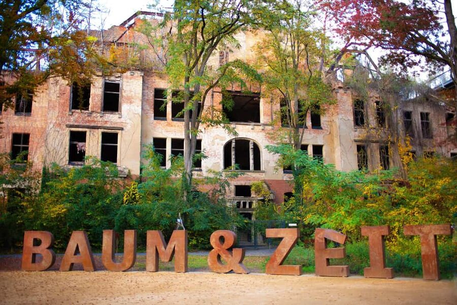 Beelitz-Heilstätten: Baum&Zeit Tree Top Walk Entry Ticket - Key points at a glance