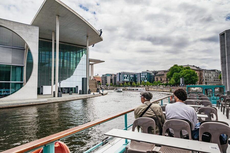 Berlin: 1-Hour City Sightseeing Cruise - Humboldt Forum and the old center of Berlin