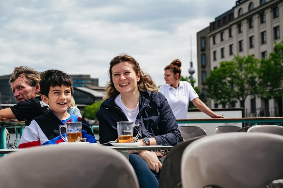 Berlin: 1-Hour City Sightseeing Cruise - What the audio guide is really like