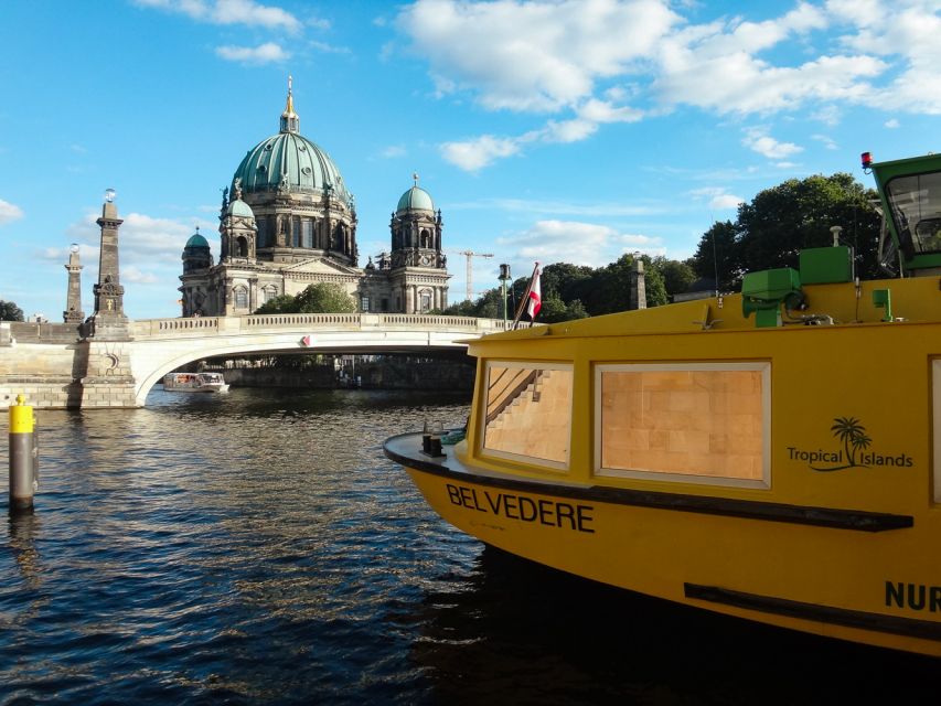 Berlin: 2.5-Hour East Side Boat Cruise with Commentary - Mühlendammschleuse and the origins of Berlin