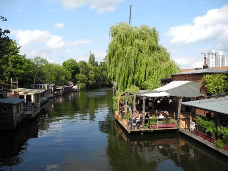 Berlin: Alternative Berlin Bike Tour - The Stories Behind Berlin’s Alternative Identity