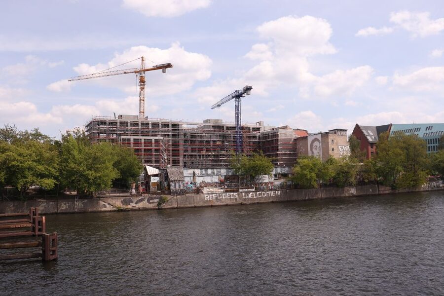 Berlin: Alternative Berlin Walking Tour - Canals, urban farms, galleries, and slower details