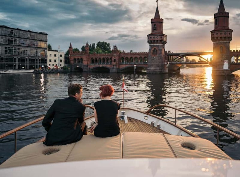 Berlin: Boat Sightseeing Tour on Electric Motor Yacht - What you see from Berlin Cathedral to Museum Island
