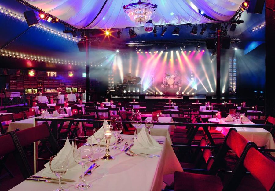 Berlin: Cabaret – The Berlin Musical at Tipi am Kanzleramt - A serious show inside a playful evening