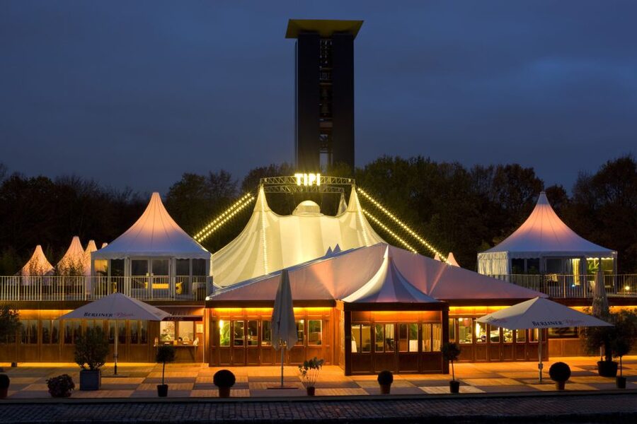 Berlin: Cabaret – The Berlin Musical at Tipi am Kanzleramt - The location near the Reichstag
