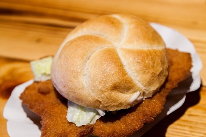 Berlin Center Food Tour with 8+ Authentic Local Tastings - Starting with Berlin’s changing center