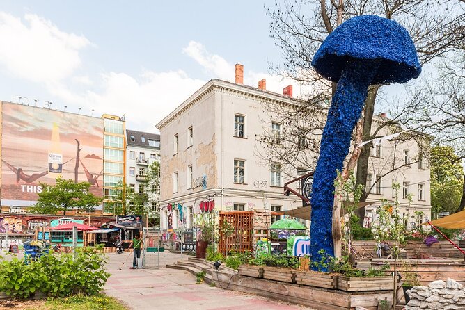 Berlin Center Food Tour with 8+ Authentic Local Tastings - Currywurst, beer-garden food and German drinks