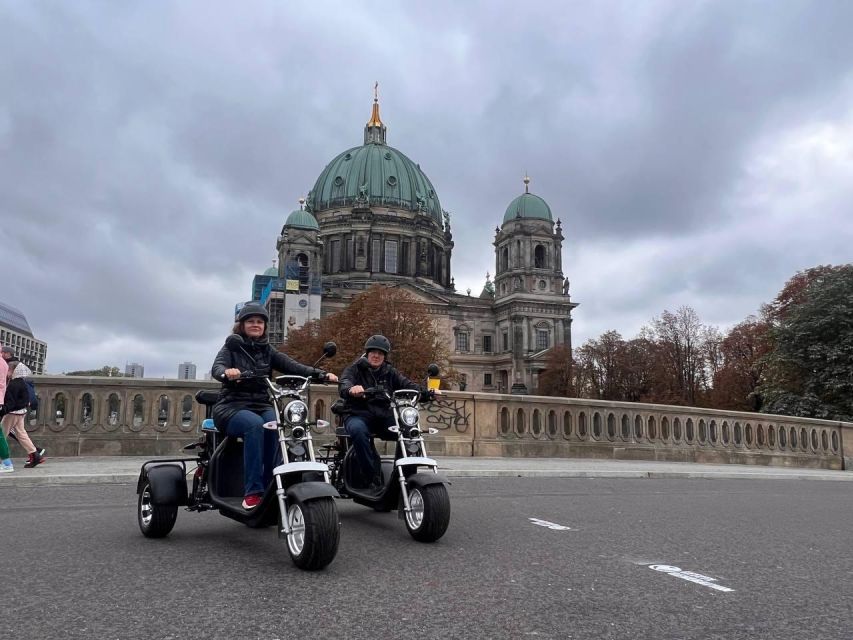 Berlin City: 2 Hour Guided Fat Tire E-Scooter Tour - Riding from the Reichstag to Brandenburg Gate