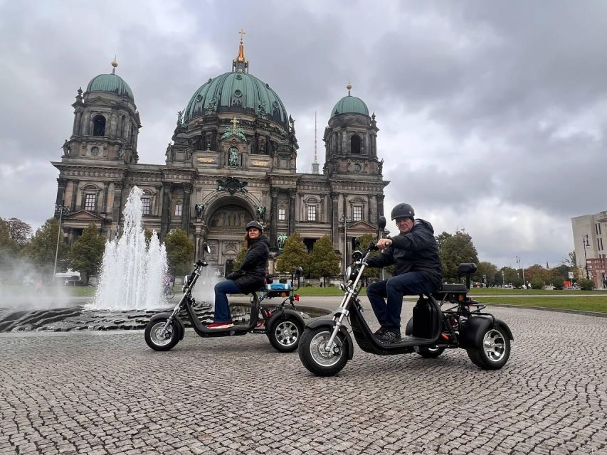 Berlin City: 2 Hour Guided Fat Tire E-Scooter Tour - Seeing the Berlin Wall beyond a single checkpoint