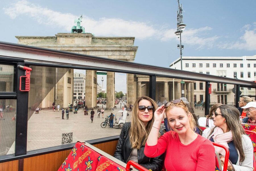 Berlin: City Sightseeing Hop-On Hop-Off Bus Tour - The Classic Route from KaDeWe to Potsdamer Platz