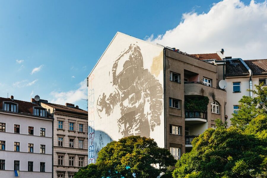 Berlin: City Street Art Guided Walking Tour - An urban gallery without museum rules