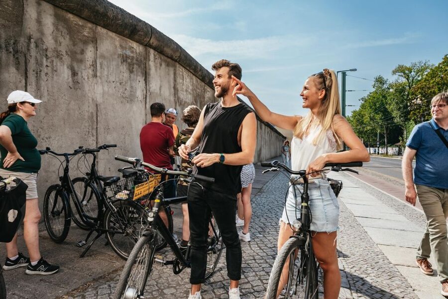 Berlin: Cold War Era History Guided Bike Tour - Mauerpark and the first signs of the border