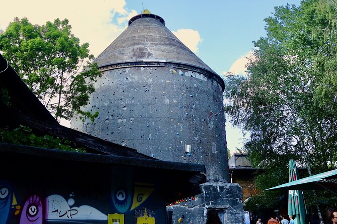 Berlin Craft Beer & Cultural Tour With Snack - RAW Gelände and the former railway repair yard