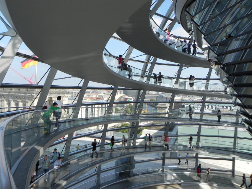 Berlin: Government District Tour and Reichstag Dome Visit - Practical details that can affect your visit