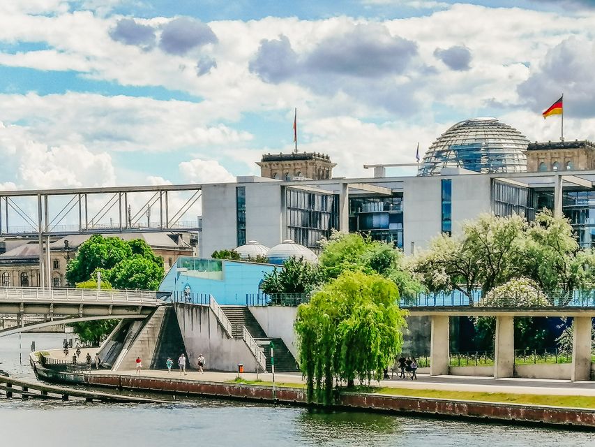 Berlin: Government Quarter Tour and Reichstag Dome Visit - The government quarter and Federal Chancellery