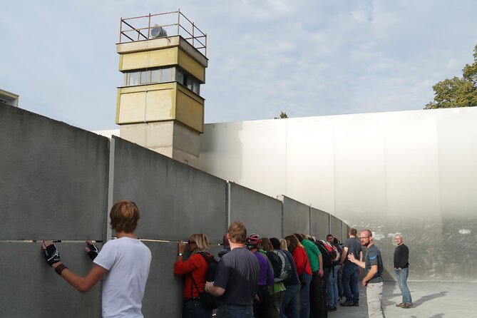 Berlin: Guided Bike Tour of the Berlin Wall and Third Reich - Ghost stations and stories of escape