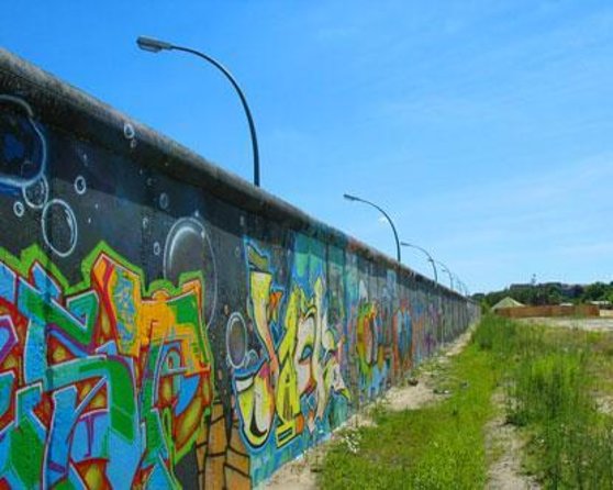 Berlin Highlights: 3-Hour Bike Tour - Prussian Berlin at Bebelplatz