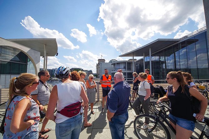 Berlin Highlights Sightseeing Bike Tour in Small Groups - Brandenburg Gate and the Holocaust Memorial