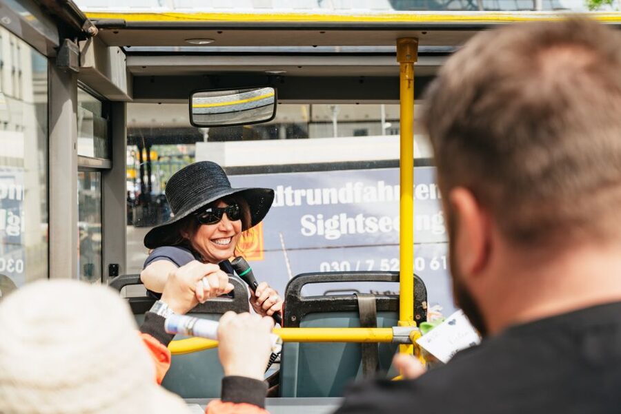 Berlin: Hop-on Hop-off Bus Tour with Live Commentary - Potsdamer Platz and the vanished border