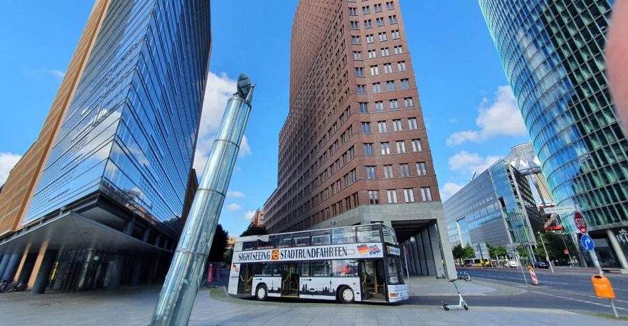 Berlin: Hop-on Hop-off Bus Tour with Live Commentary - Kurfürstendamm, KaDeWe, and Berlin’s western side