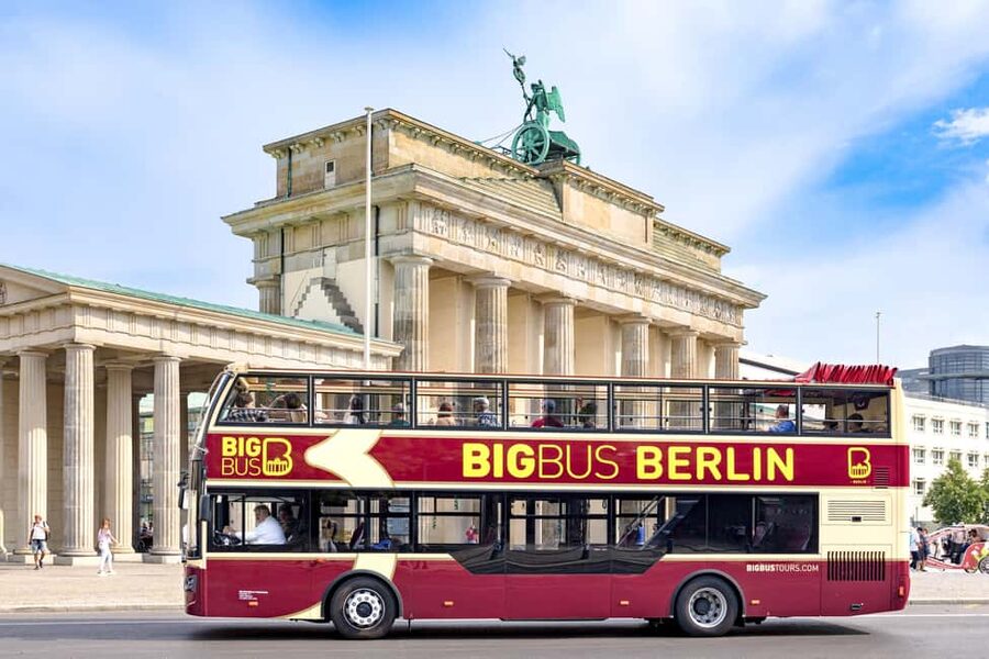Berlin: Hop-On Hop-Off Sightseeing Bus with Boat Options - The Red Route Through Central Berlin