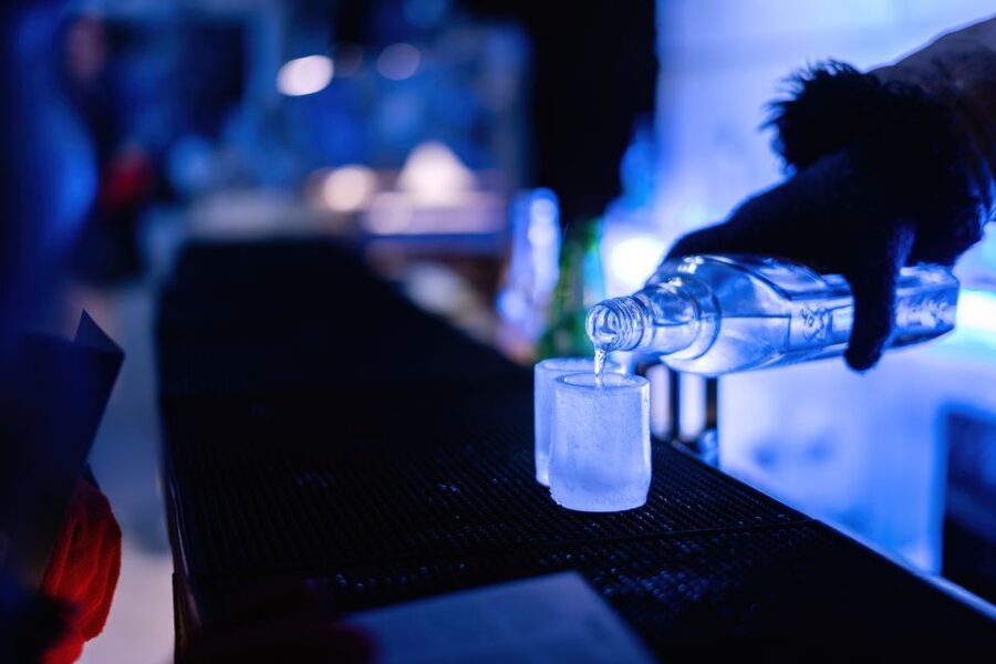 Berlin: Icebar Entrance with Complimentary Drinks - Getting dressed for minus 10°C