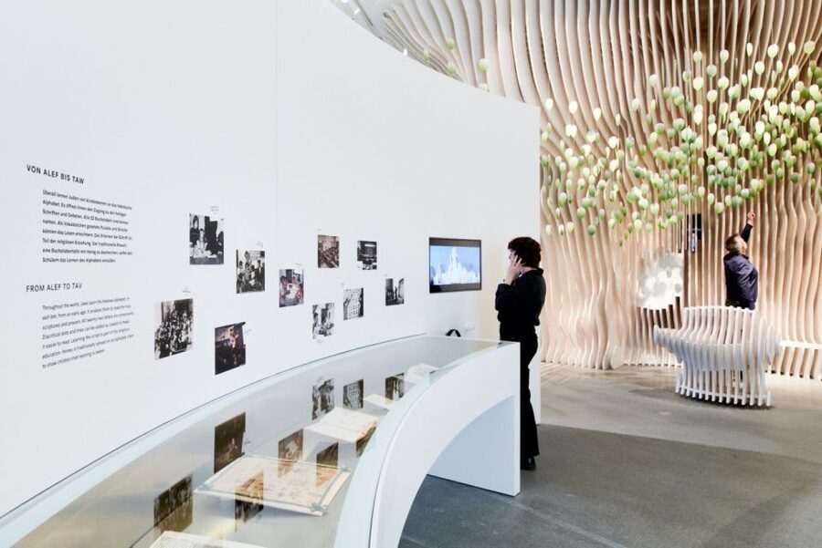 Berlin: Jewish Museum Berlin Entrance Ticket - Current exhibitions and the missing stories of Jewish women