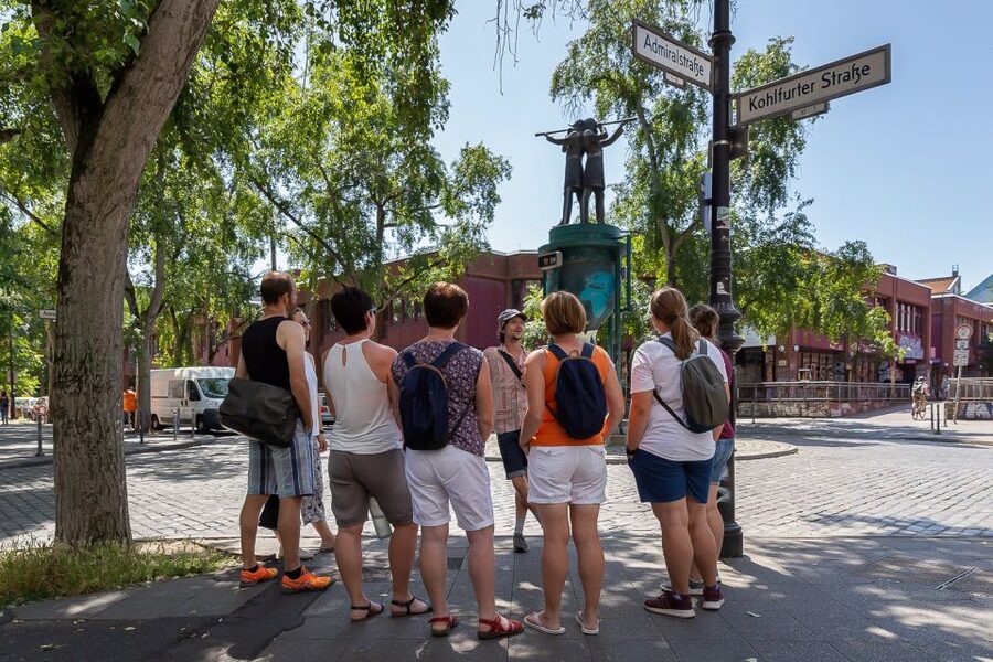 Berlin: Kreuzberg Guided Walking Evening Tour - How much walking and time you should expect