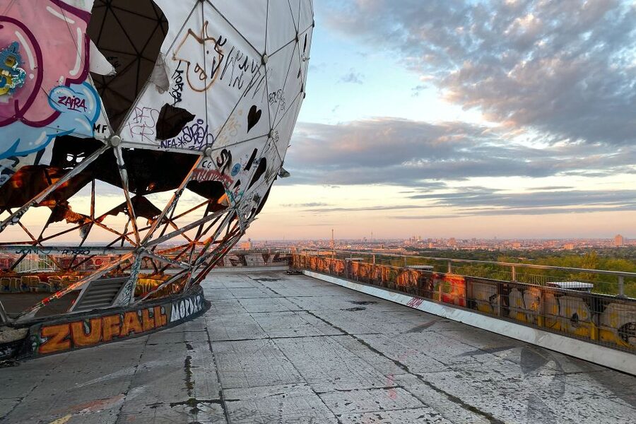 Berlin: Listening Station Teufelsberg Tour with Transfer - Key points to know before you book