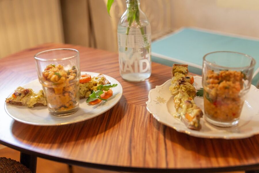 Berlin: Mitte Culinary Food Tour - Kolonnadenhof and the museum quarter