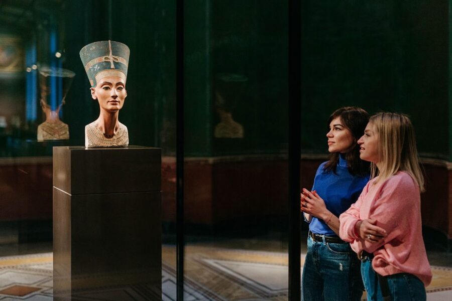 Berlin: Neues Museum Entry Ticket - Bags, comfort, and access