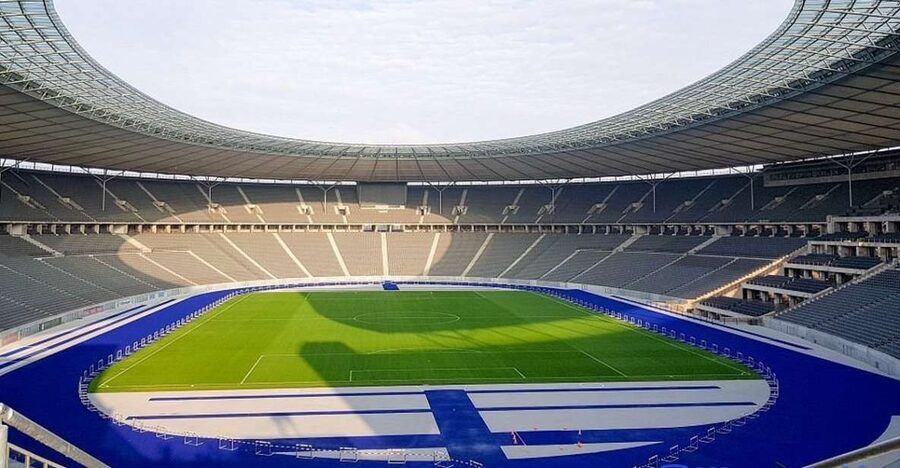 Berlin: Olympia Stadium Entrance Ticket - From the Upper Tier to the Pitch Area
