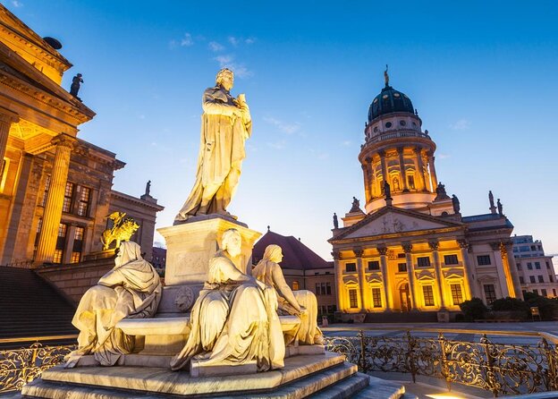 Berlin Private Complete History All Day Walking Tour - Why this route works so well for Berlin