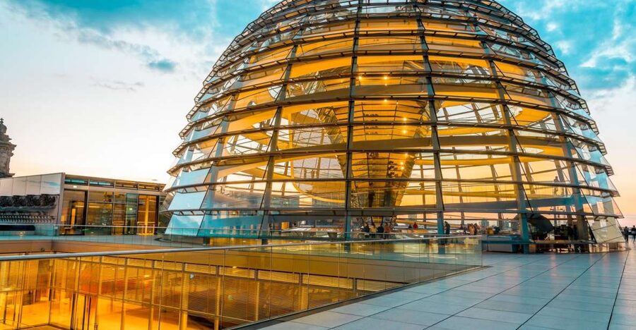 Berlin: Private Reichstag and Glass Dome Tour - Brandenburg Gate and the story of a divided city