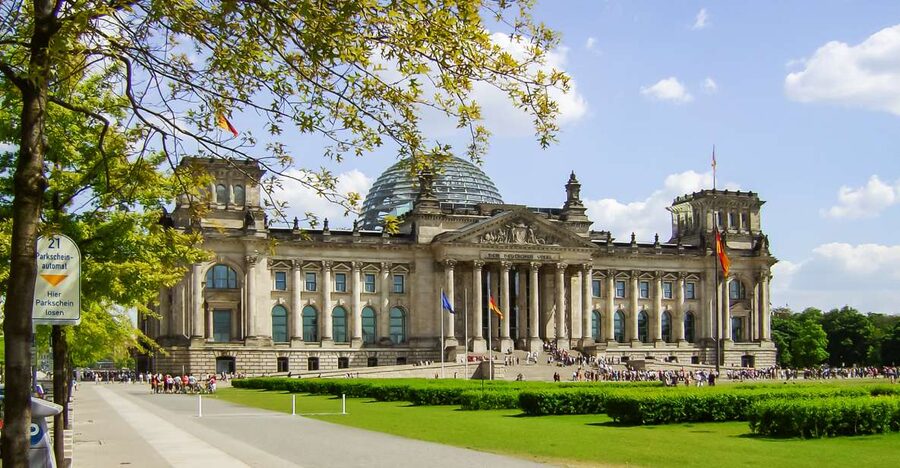 Berlin: Reichstag, Plenary Chamber, Cupola & Government Tour - Why this Reichstag tour is more than a dome visit