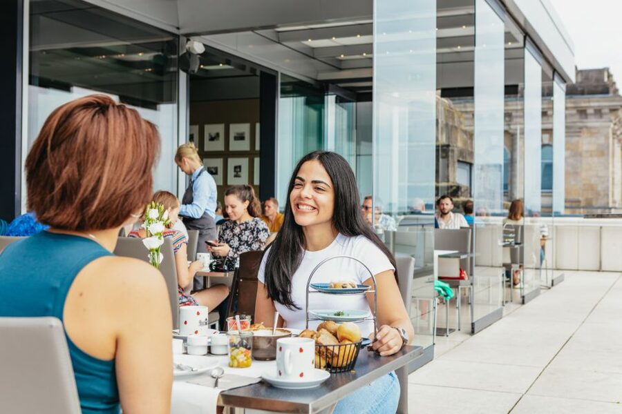 Berlin: Rooftop Breakfast at Käfer Restaurant Reichstag - Walking through the glass dome afterward