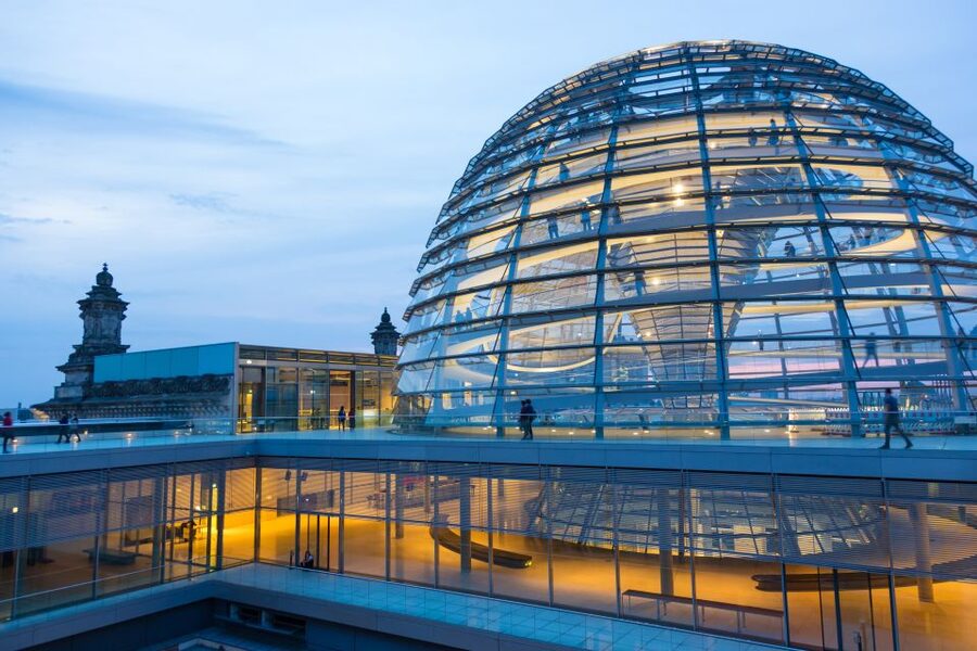Berlin: Rooftop Lunch at the Reichstag's Käfer Restaurant - What the three-course lunch includes