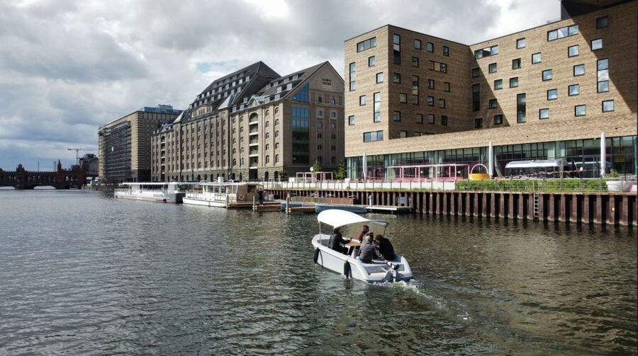 Berlin: Self-Drive Boat Tour - Following the Spree toward Molecule Man