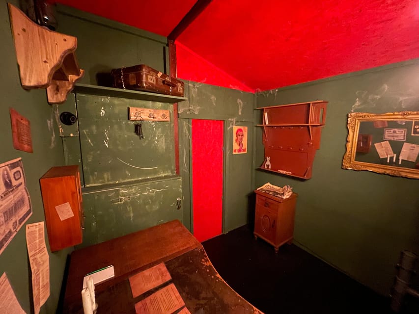 Berlin: “Shadow of the Rubber Duck” Escape Room Experience - Should you book Shadow of the Rubber Duck?