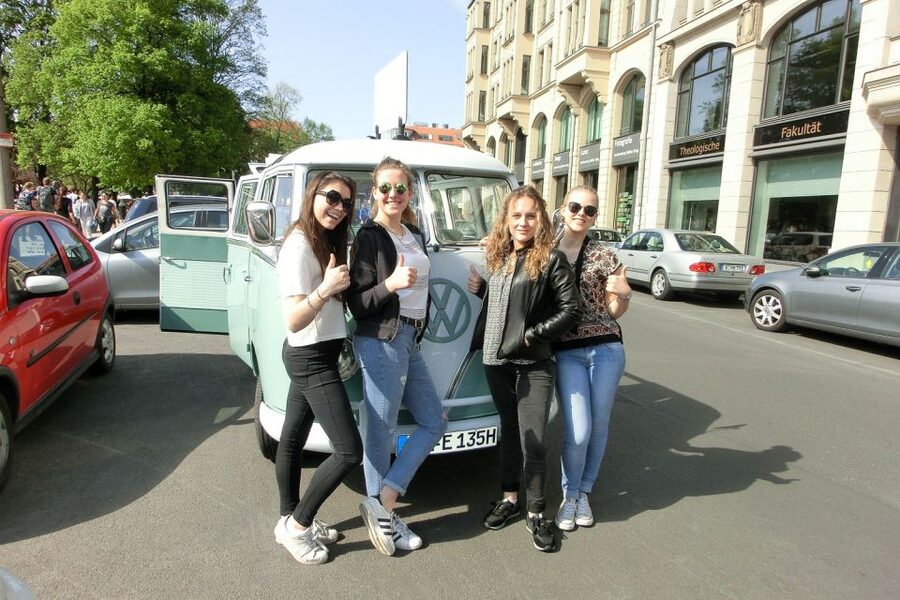 Berlin: Sightseeing Tour in Classic Volkswagen T1 Samba Bus - Price, comfort, and practical limits